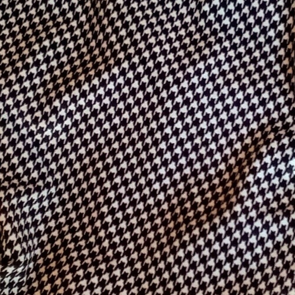 Hounds Tooth Lounge PJs, Medium, Soft Poly - Picture 3 of 4
